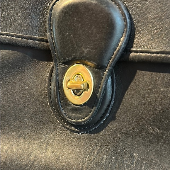 Vintage Coach Station Bag Black Leather Crossbody Bag - Picture 5 of 10
